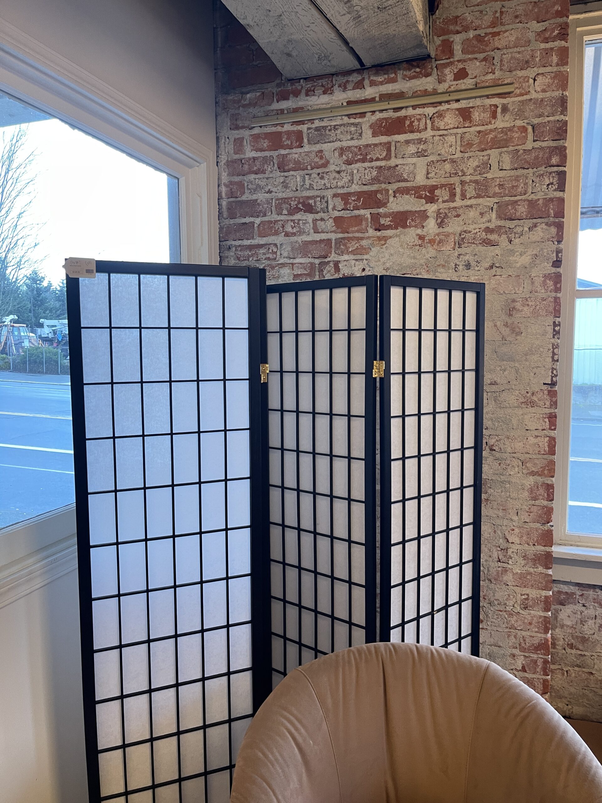 black 4 panel screen