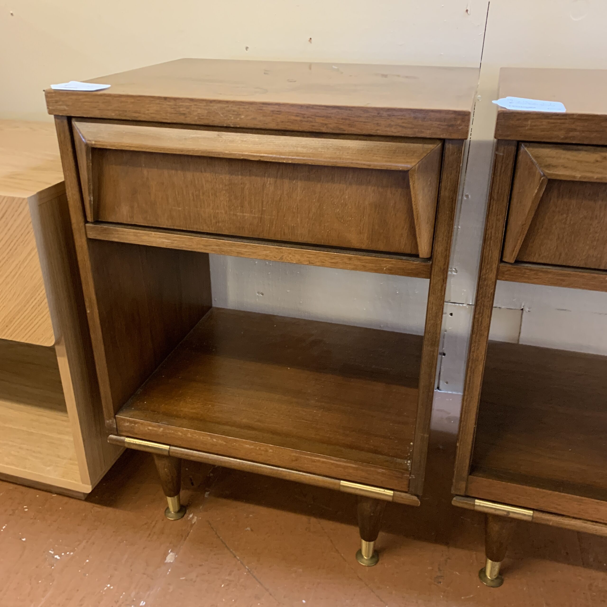 Mid Century Walnut Nightstand – Everett Consignment