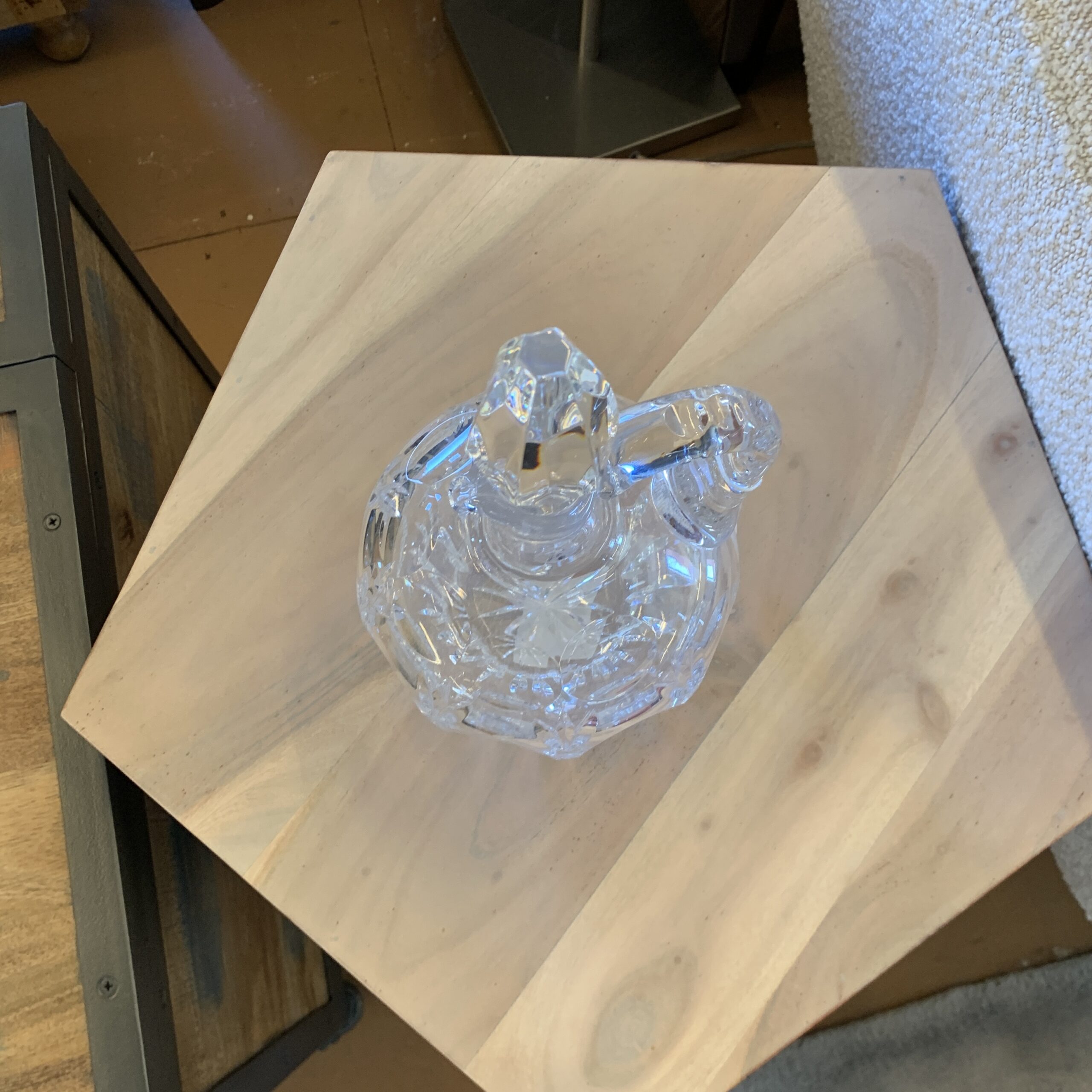 Glass Pot – Everett Consignment